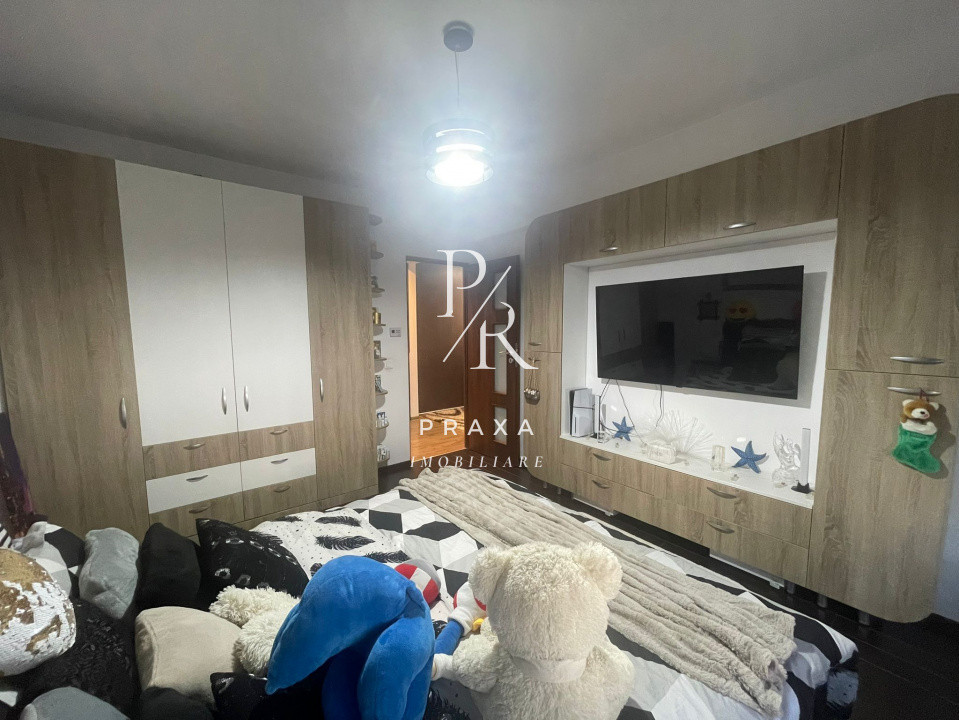 Apartamente de vanzare 3 camere si parcare!