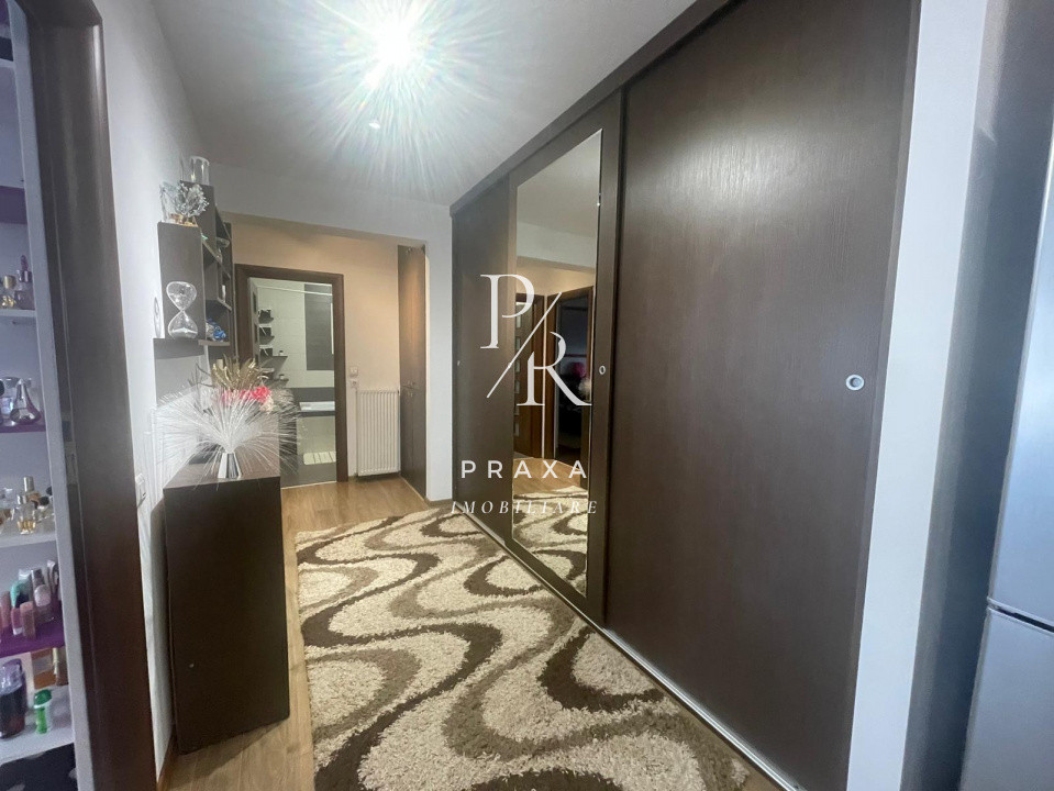 Apartamente de vanzare 3 camere si parcare!