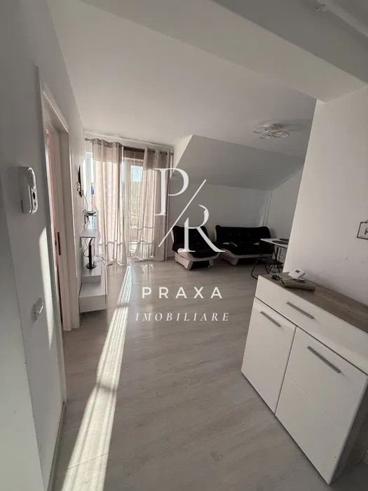 Apartament de 3 camere, 51 mp , parcare la cerere, zona strazii Tineretului 