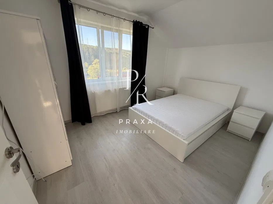 Apartament de 3 camere, 51 mp , parcare la cerere, zona strazii Tineretului 