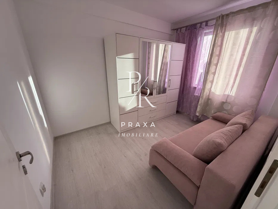 Apartament de 3 camere, 51 mp , parcare la cerere, zona strazii Tineretului 