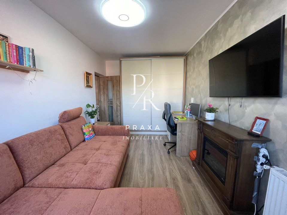 Apartament de vanzare 2 camere decomandat zona Florilor!