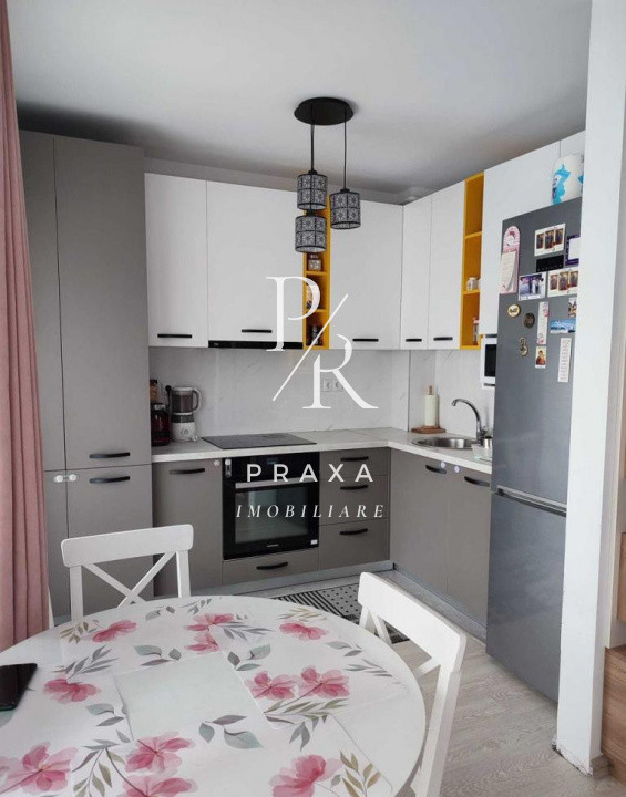 Apartament de vanzare 3 camere cu