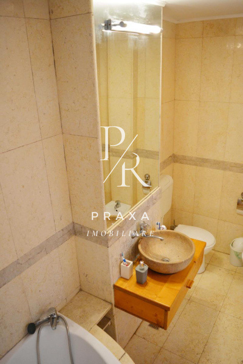 Apartamen 3 dormitoare+living , 98 mp +2 balcoane  , zona Manastur!