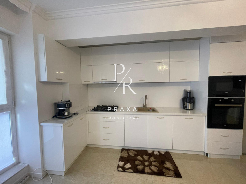Apartament de vanzare 4 camere, parcare zona Eroilor!