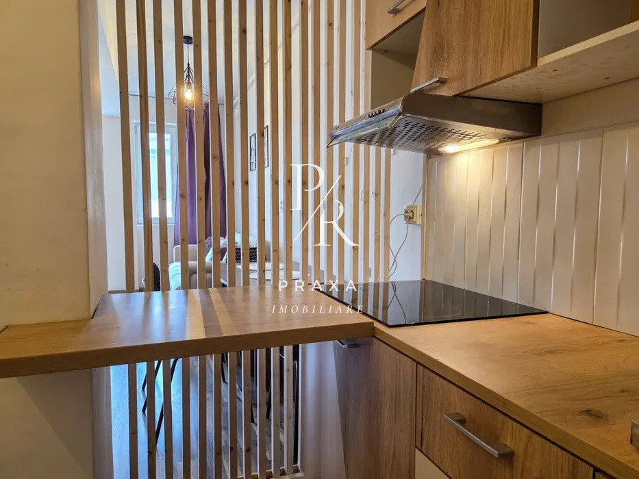Apartament de vanzare 2 camere zona Terra!