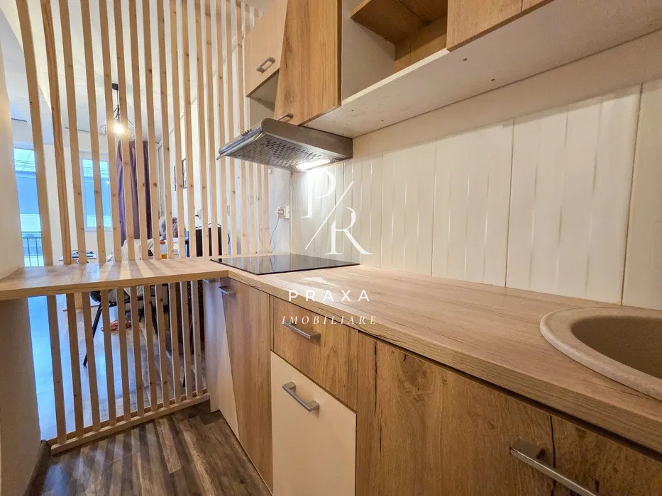 Apartament de vanzare 2 camere zona Terra!