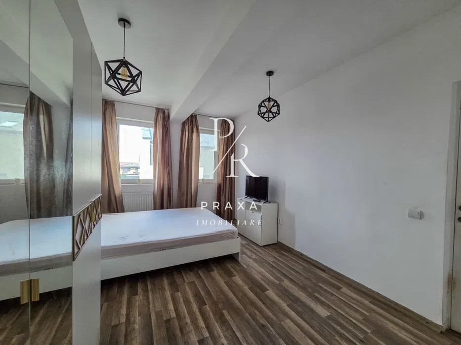 Apartament de vanzare 2 camere zona Terra!