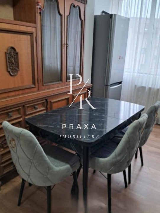 Apartament de inchiriat, 3 camere, parcare, complet mobiliat, strada Florilor!