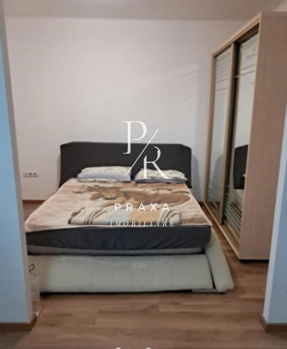 Apartament de inchiriat, 3 camere, parcare, complet mobiliat, strada Florilor!