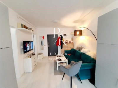 Apartament de inchiriere, 2 camere, mobilat modern, zona strada Eroilor!