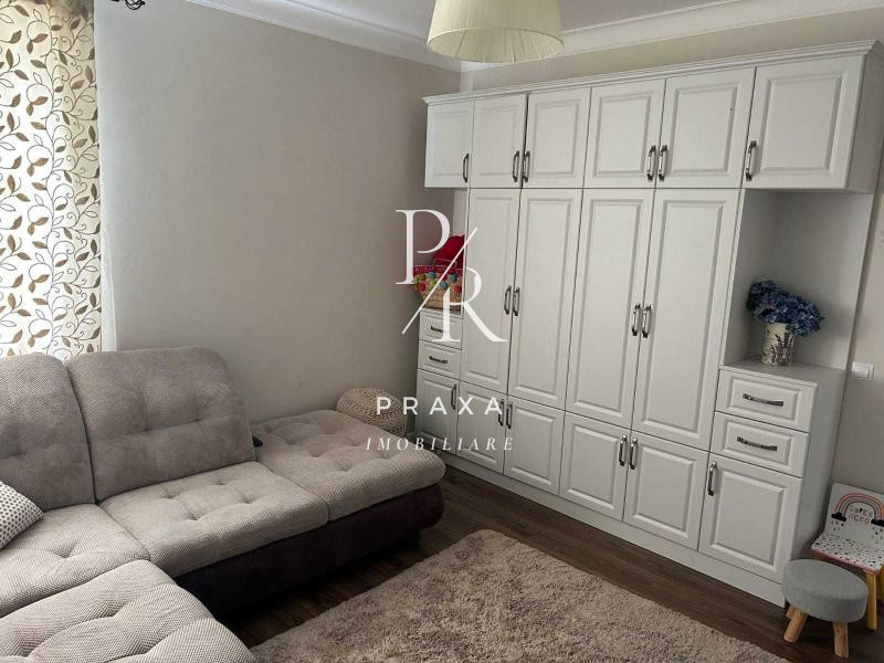 Apartament 3 camere , 65 mp , mobilat +parcare , Zona Avram Iancu Floresti!