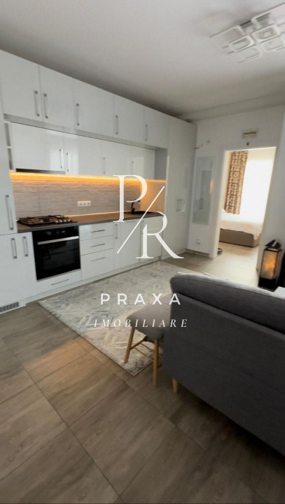 Apartament de vanzare, 3 camere, etaj retras, terasa, LIFT, zona Vivo-Metro!