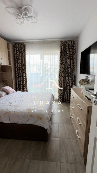 Apartament de vanzare, 3 camere, etaj retras, terasa, LIFT, zona Vivo-Metro!
