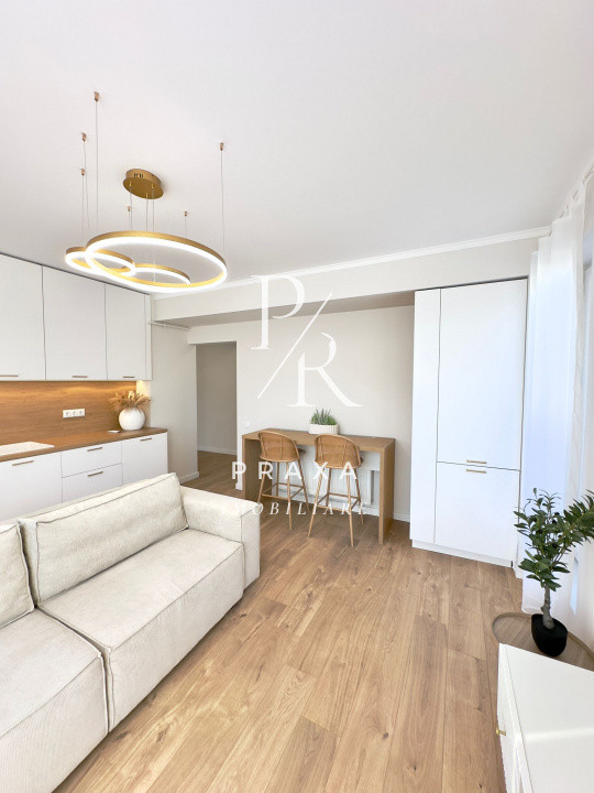 Apartament 3 camere, 38 mp, terasa 25 mp, parcare optionala, zona Terra!