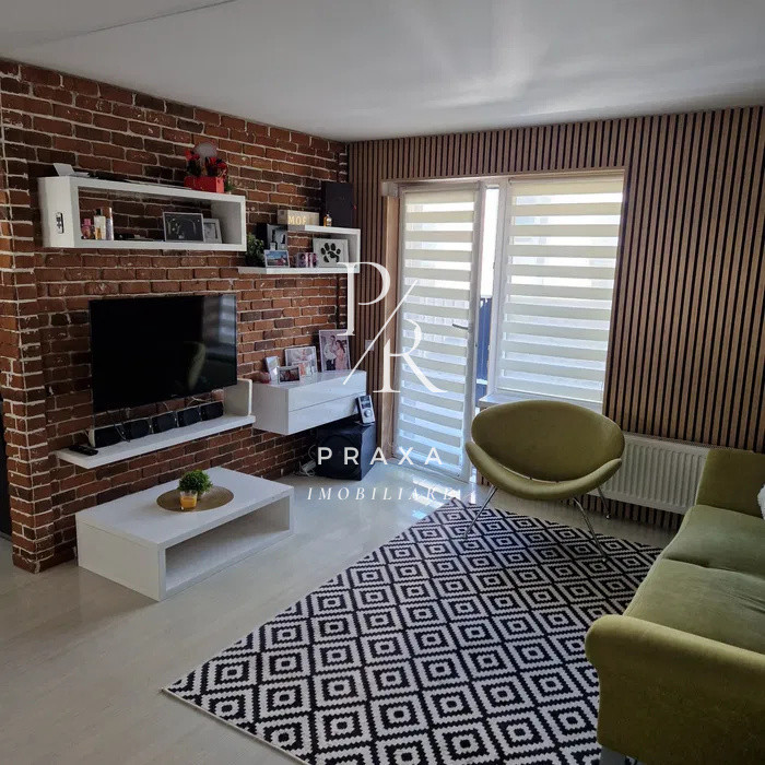 Apartament 3 camere tip penthouse +TERASA ,parcare zona Sub Cetate