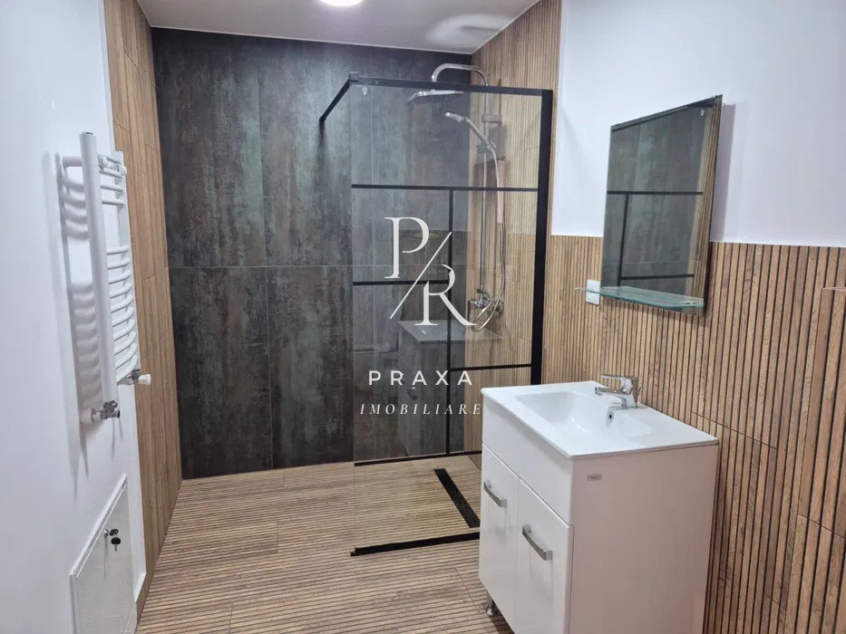 Apartament 2 camere, decomandat, finisat, parcare