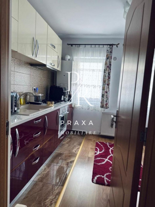 Apartament 2 camere decomandat, 61 mp+16mp balcoane ,mobilat+parcare , Floresti!