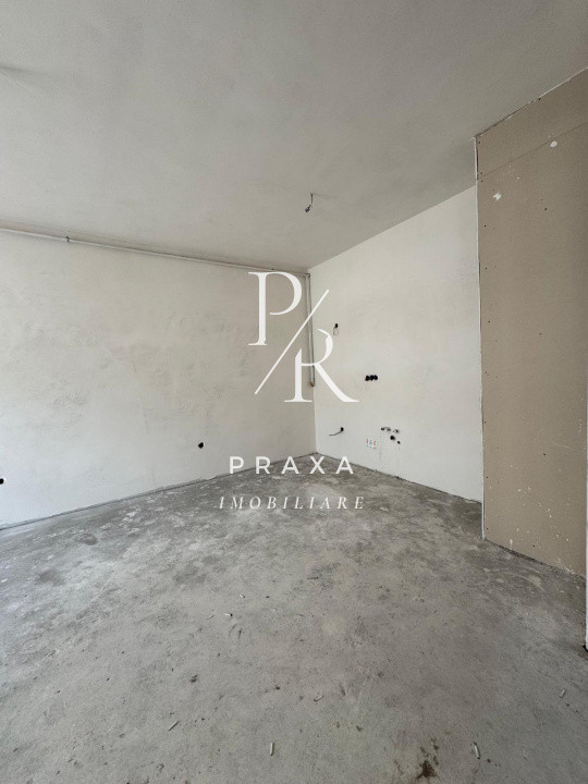 Apartament 2 camere, 45mp, semifinisat,  parcare la cerere, zona Eroilor!