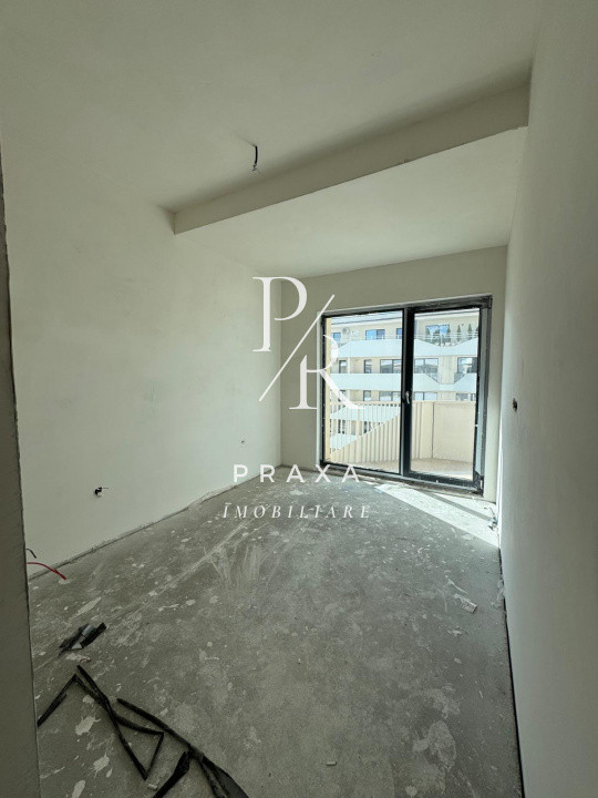 Apartament 2 camere, 45mp, semifinisat,  parcare la cerere, zona Eroilor!