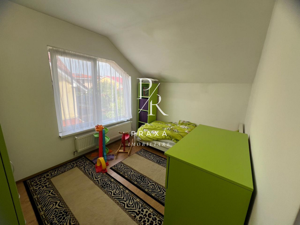 Duplex de inchiriat, 4 camere, 120 mp, teren 250 mp , 4 parcari,  Sub Cetate!