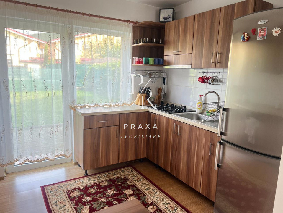 Duplex de inchiriat, 4 camere, 120 mp, teren 250 mp , 4 parcari,  Sub Cetate!