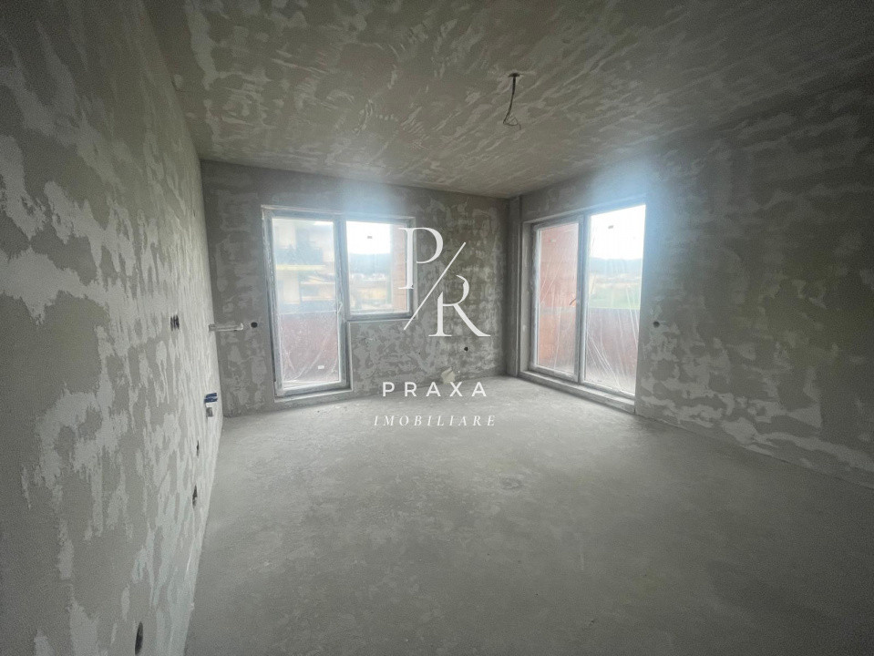 Apartament de vanzare 3 camere semifinisat , parcare, zona Catanelor!