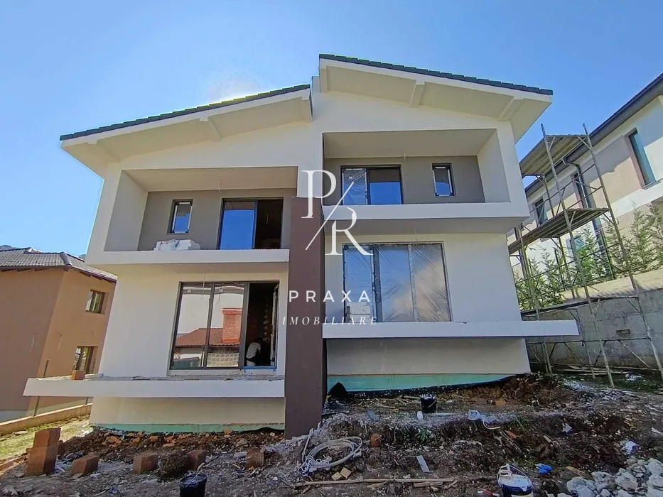Casa tip duplex semifinisata 170 mp utili zona centurii de Sud, 5 minute de Vivo