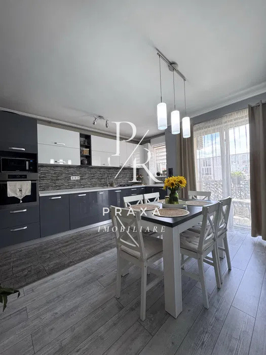 Apartament de vanzare, 3 camere, 63 mp, mobilat, parcare, zona Tineretului!