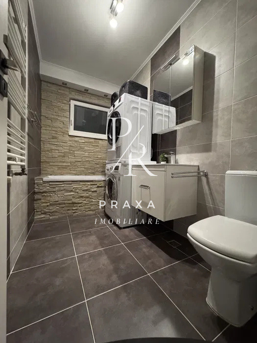 Apartament de vanzare, 3 camere, 63 mp, mobilat, parcare, zona Tineretului!
