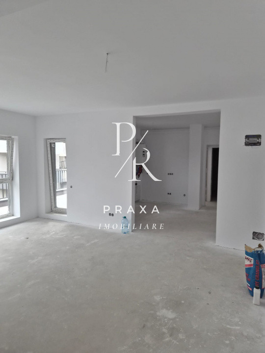 Apartament de vanzare 2 camere decomandat si terasa de 30 mp, zona Tineretului!