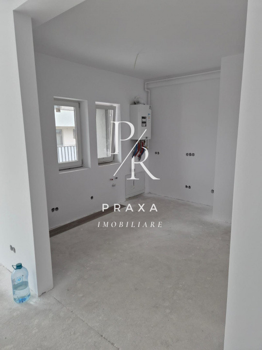 Apartament de vanzare 2 camere decomandat si terasa de 30 mp, zona Tineretului!