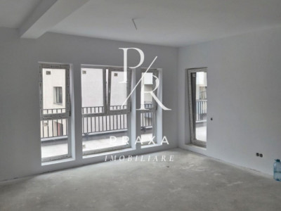 Apartament de vanzare 2 camere decomandat si terasa de 30 mp, zona Tineretului!