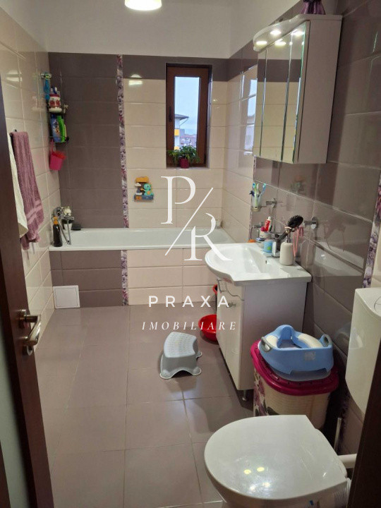 Apartament cu 3 camere, mobilat+garaj subteran ,Zona Parcului Poligon Floresti !