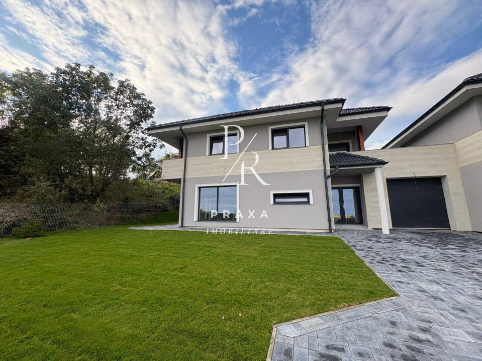 Casa in Feleac cu curte privata  !