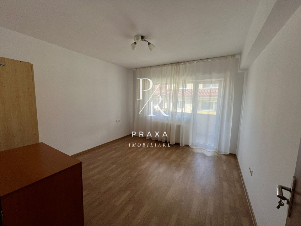 Apartament 2 camere, 51 mp, garaj, zona strazii Ioan Rus!