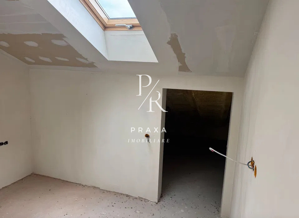 Apartament foarte spatios, 5 camere, 134 mp, zona Stejarului!