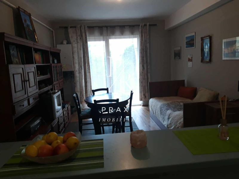 Apartament 2 camere , 50 mp +terasa 18mp +parcare , zona Eroilor Floresti!
