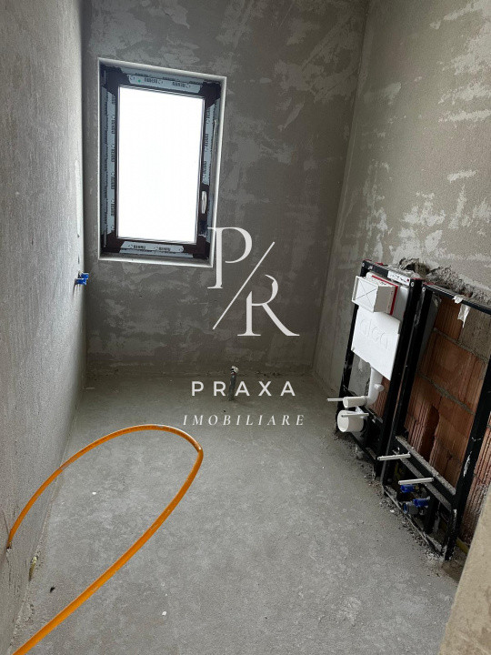 Duplex semifinisat 120 mp utili+ 200mp teren, zona Muzeul Apei