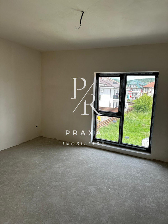 Duplex semifinisat 120 mp utili+ 200mp teren, zona Muzeul Apei