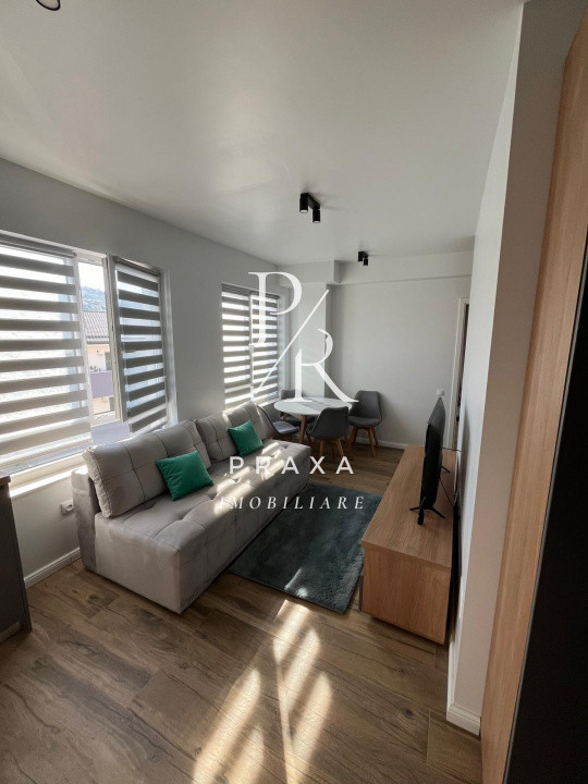 Apartament de inchiriat 2 camere,terasa de 50 mp si parcare subterana!