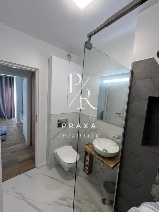 Apartament de inchiriat 2 camere,terasa de 50 mp si parcare subterana!