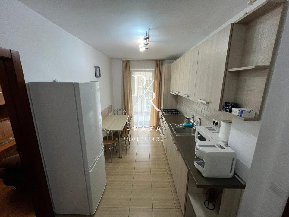 Apartament de inchiriat 2 camere si parcare zona Florilor!