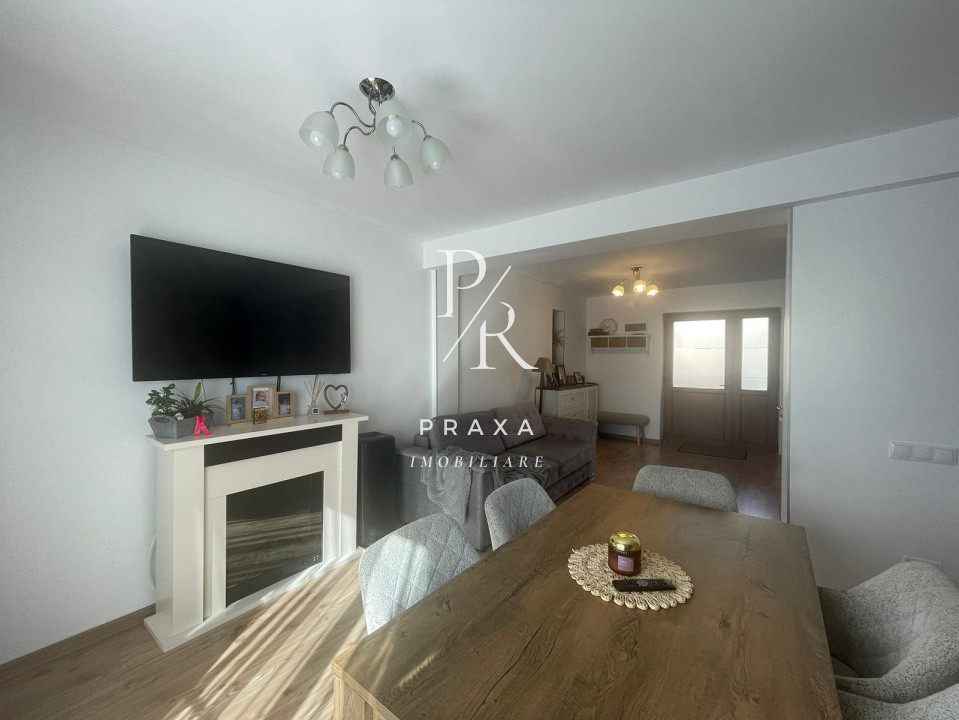 Duplex de vanzare in centru Florestiului langa Scoala!