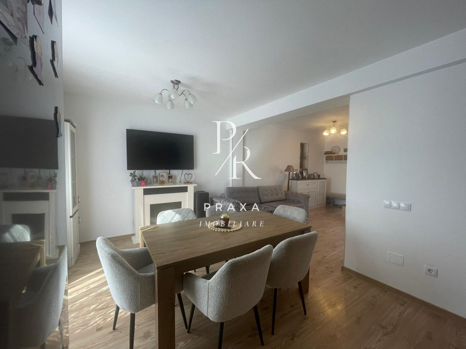 Duplex de vanzare in centru Florestiului langa Scoala!