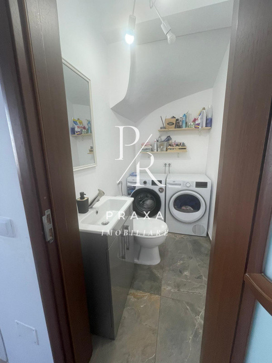 Duplex de vanzare in centru Florestiului langa Scoala!