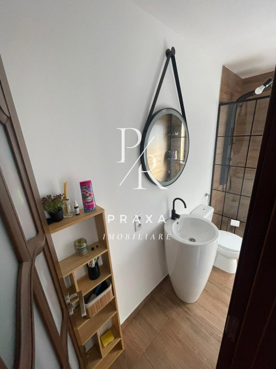 Duplex de vanzare in centru Florestiului langa Scoala!