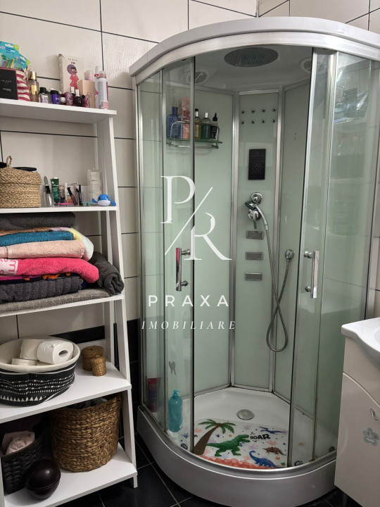 Apartament 2 camere, 52mp, 2 balcoane, parcare, mobilat complet, zona str. Porii