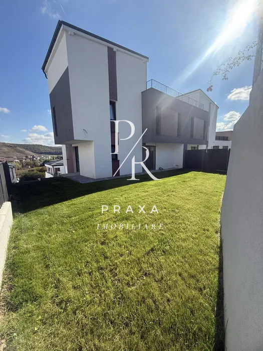 Casa tip DUPLEX, 200mp, gradina, garaj, semifinisata, zona strada Eroilor!