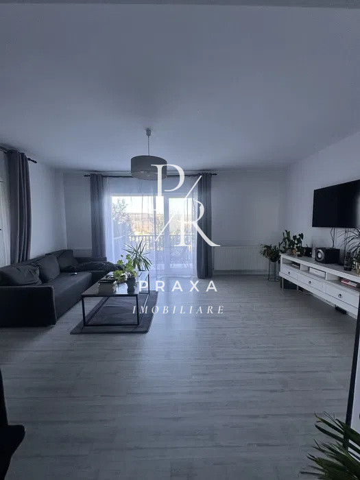 Apartament de vanzare, 2 camere, mobilat, utilat, zona strada Razoare - Vivo!